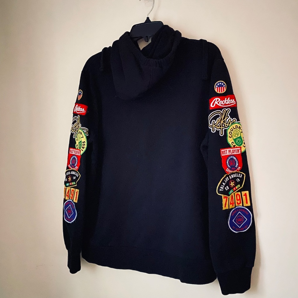 YOUNG AND RESTLESS BLACK HOODIE - Picture 6 of 7